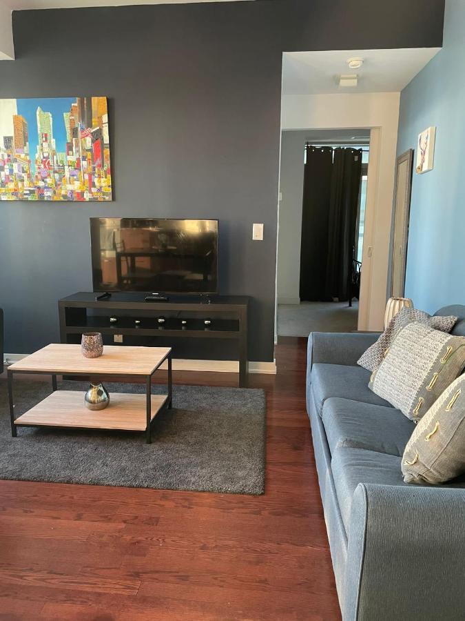 Stylish Condos Торонто Екстериор снимка