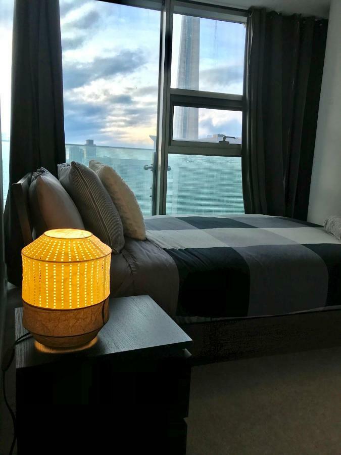 Stylish Condos Торонто Екстериор снимка